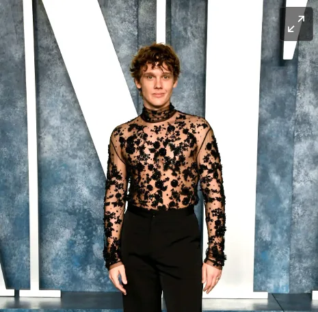 Hunter Doohan spotted attending the 2023 Vanity Fair Oscar Party