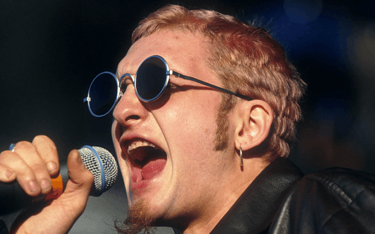 Layne Staley Biography: The Voice of Alice in Chains and Grunge’s Dark Heart